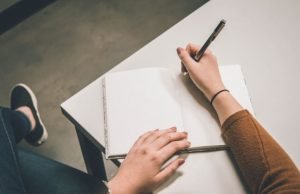 How to create a perfect and easy to read college essay collage