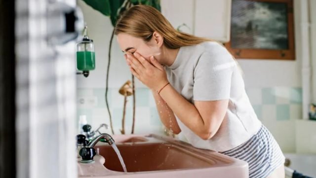 Top 5 Skincare Products You Need in Your Daily Routine