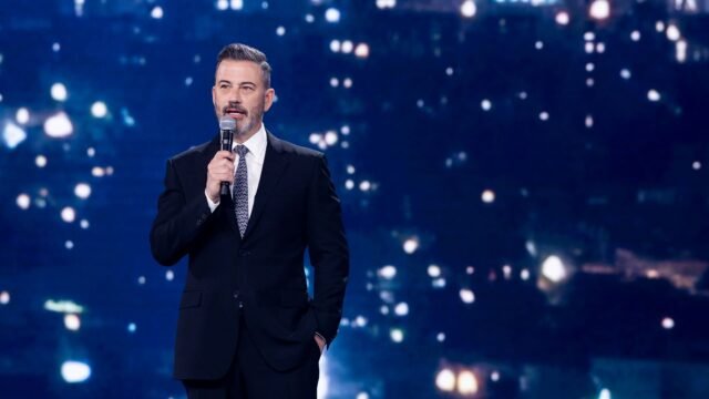 디즈니는 ‘지미 킴멜 스테이 (Jimmy Kimmel Stay)’가 화요일에 ABC로 돌아갈 것이라고 말합니다.